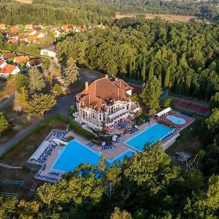 Campsite Village Chateau Cazaleres *