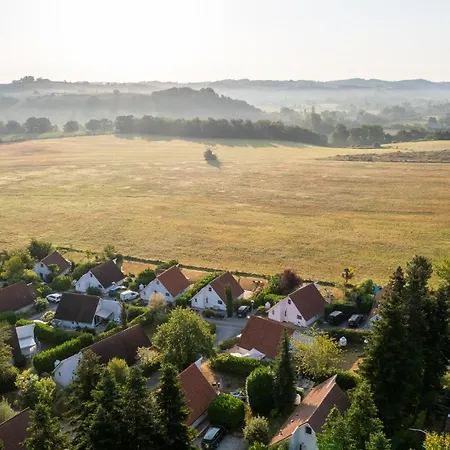 Village Chateau Cazaleres Campingplads Daumazan-sur-Arize