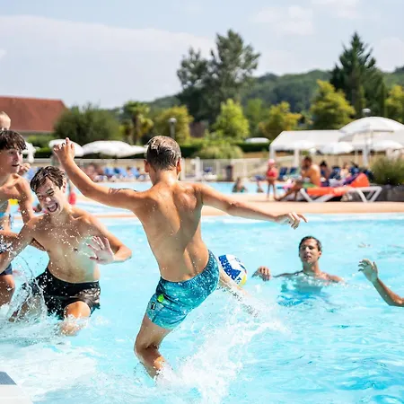 Campingplads Village Chateau Cazaleres
